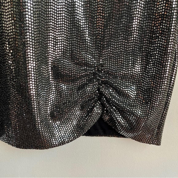 Saylor Mini Dress Metallic Silver Black Back Cut Out NWT Sz XS Polina Disco - Picture 9 of 11